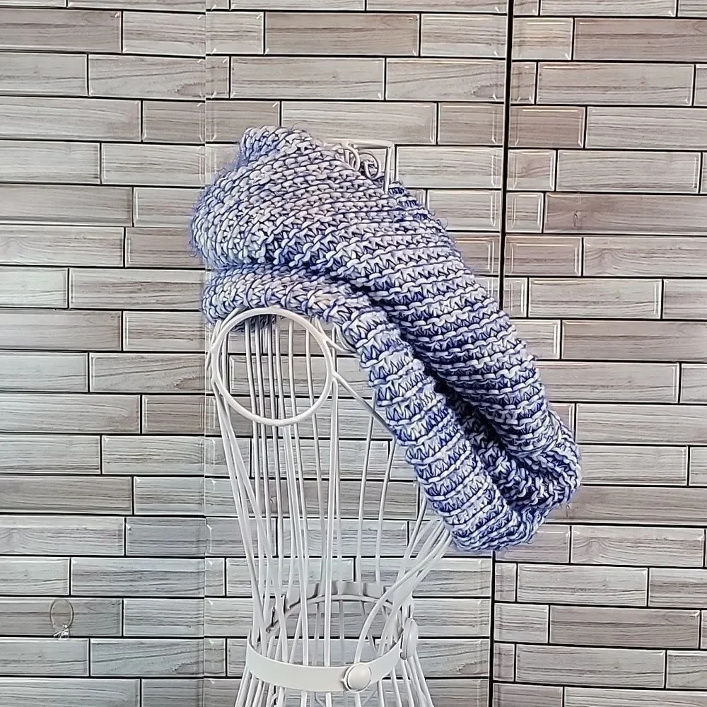 Scarf infinity by BP in a blue and white acrylic knit